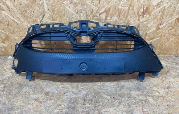 Toyota Yaris XP210 Front bumper upper radiator grill 53101-K0050TOYOTA 53101-K0050