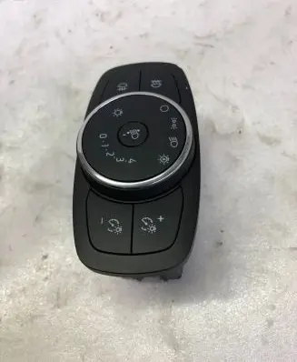 Ford Focus Light switch H1bt13d061ae