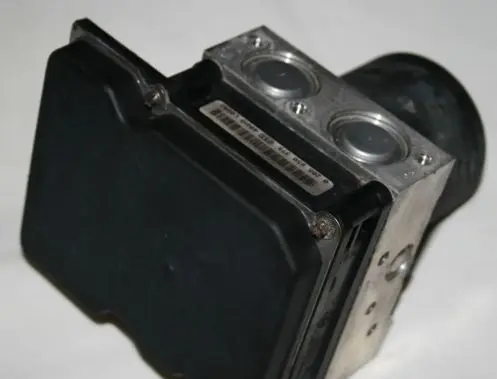 BMW 5 E60 E61 ABS Pump 6766300