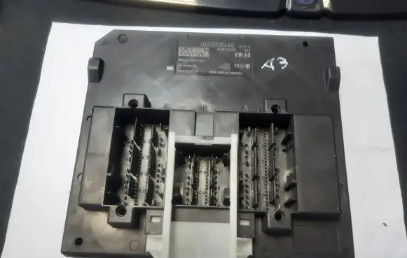 Audi A3 S3 8V Comfort/convenience module 5Q0937084AQ