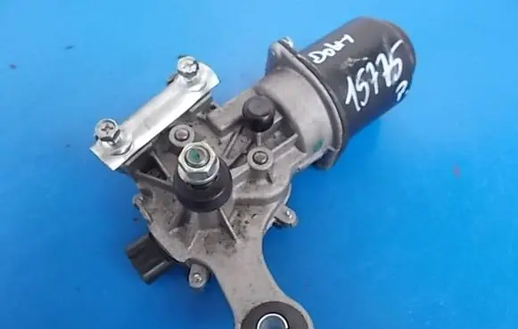 Nissan Micra Front wiper linkage and motor