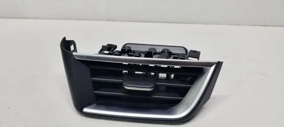Renault Clio V Dashboard side air vent grill/cover trim 687617723R