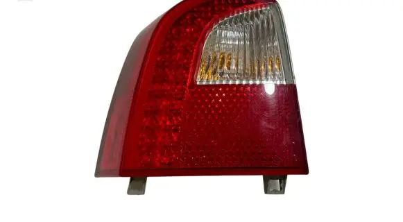 Volvo V70 Rear/tail lights 30698983