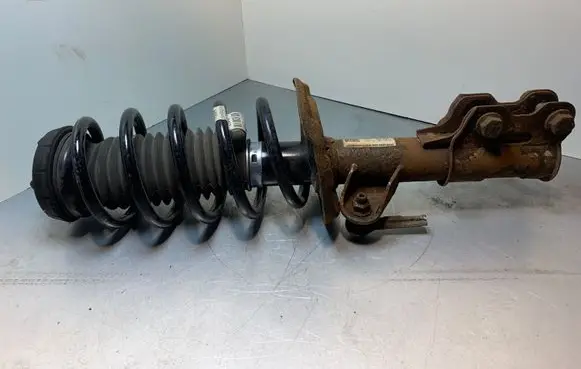 Opel Mokka Front shock absorber/damper 95137358
