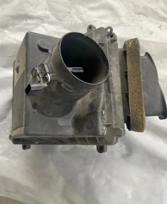 Cadillac Escalade Air filter 23192712 1917121501061430