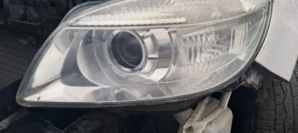 Skoda Fabia Mk2 (5J) Headlight/headlamp