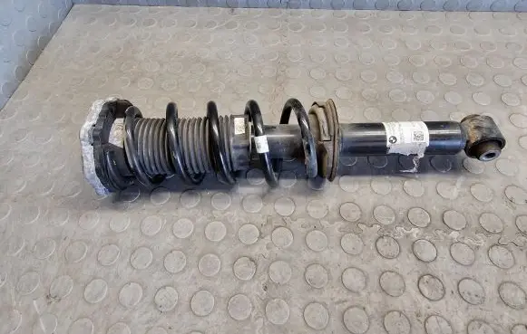 BMW X3 G01 Rear shock absorber/damper 6871801