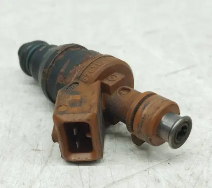 Mercedes-Benz SL R129 Fuel injector 0000784949 A0000784949 0280155217