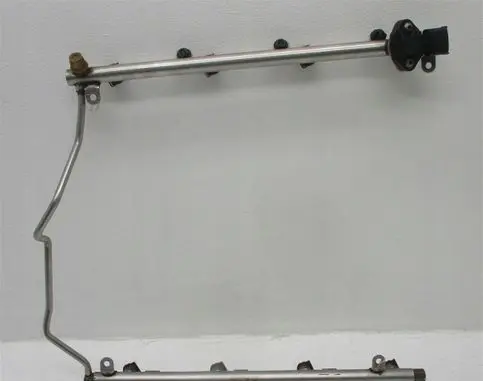 Mercedes-Benz E AMG W210 Fuel main line pipe