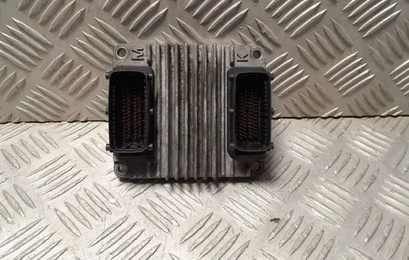 Opel Combo C Engine control unit/module 12214079 8973003261