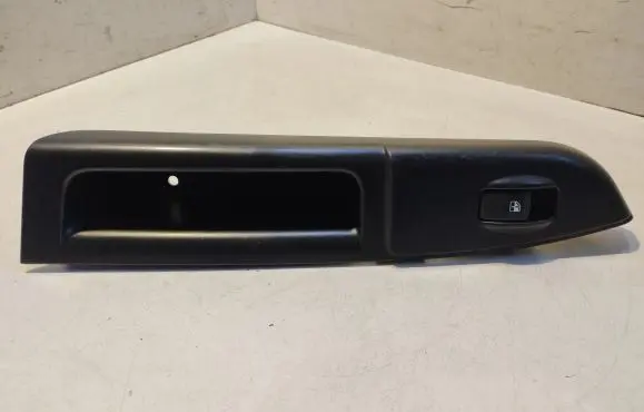 Hyundai Getz Quarter vent window switch 935801C000
