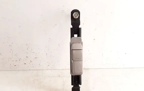 Nissan Primera Seat belt adjustment motor 