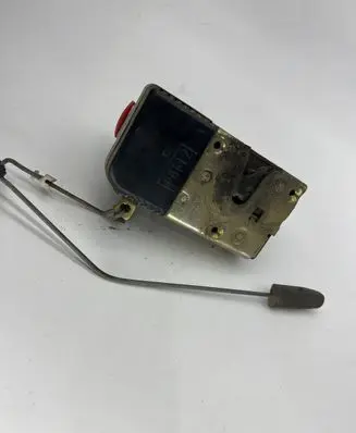 Peugeot 206 Front door lock PBTL2