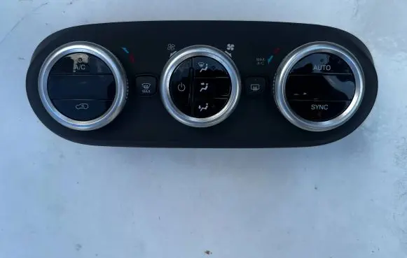 Fiat 500X Climate control unit 07357178320 B307E140297 40297