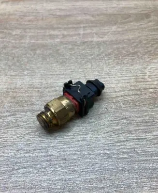 BMW 5 E39 Coolant temperature sensor 1741900