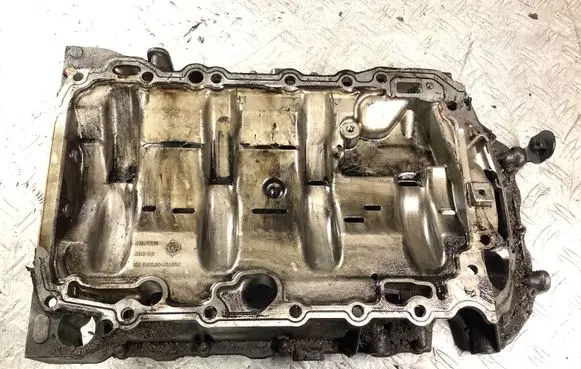 Volkswagen Golf VI Oil sump 06J103603