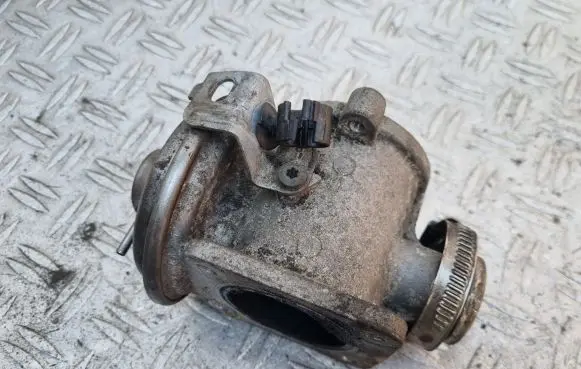 BMW 5 E60 E61 EGR valve 7804380