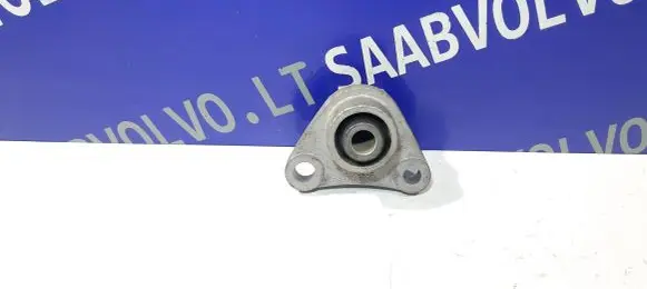 Volvo V70 Engine mount bracket 8666205