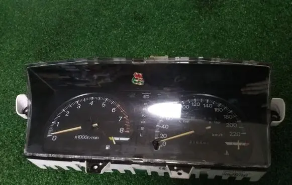 Mitsubishi Galant Speedometer (instrument cluster) MB521496 2578001154 L4688