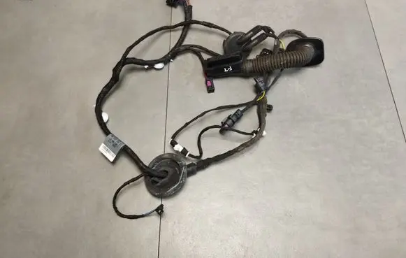 Audi A5 Sportback 8TA Rear door wiring loom 8T8971688AA