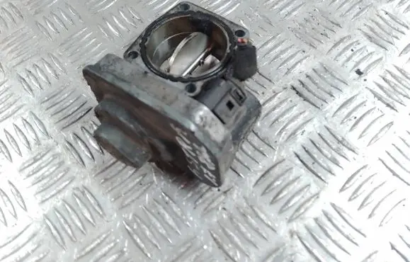 Opel Astra J Throttle valve 