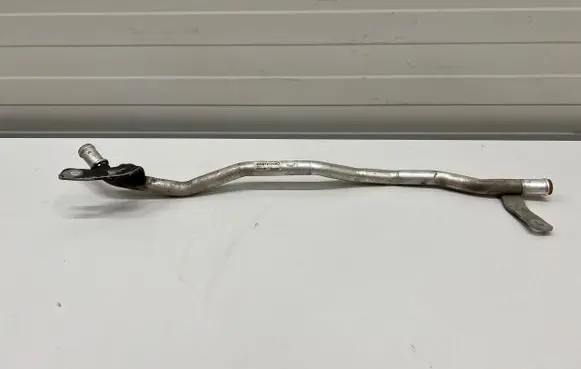 Audi A4 Allroad B9 Coolant pipe/hose 8w2121036D
