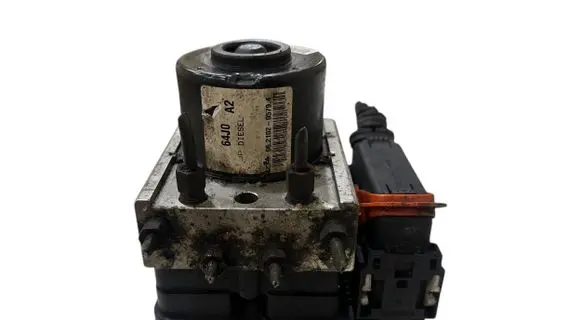 Suzuki Grand Vitara II ABS Pump 64J0 22102057984551 06210205794