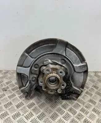 BMW 7 G11 G12 Rear wheel hub spindle/knuckle 6861135