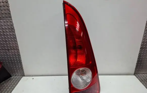 Renault Espace IV Rear/tail lights S27639859 8200027152