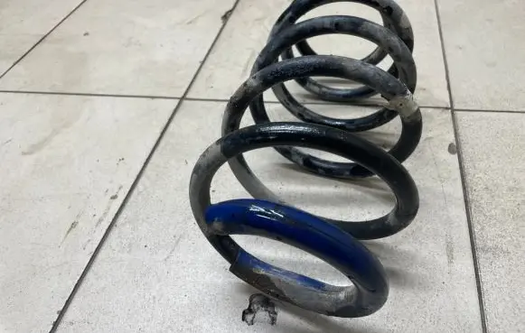 Opel Zafira B Rear coil spring