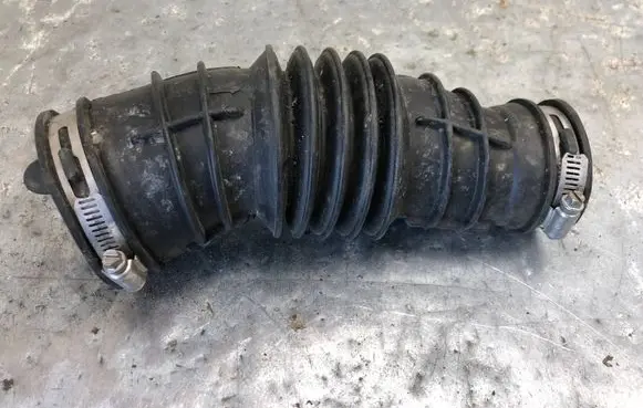 Ford Mondeo MK V Air intake hose/pipe DS739C662KG