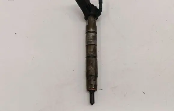 Fuel injector