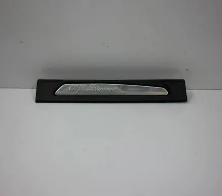 Alfa Romeo Giulia Front sill trim cover 156107572