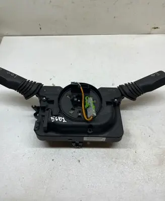 Wiper turn signal indicator stalk/switch