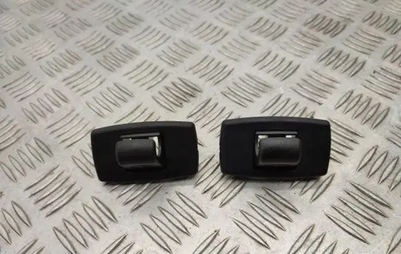 Mercedes-Benz B W246 W242 Sun visor clip/hook/bracket A2468100012