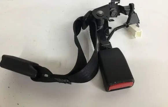 Mazda CX-5 Rear seatbelt buckle