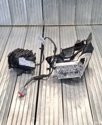 Ford Fusion II LED ballast control module 71A30020280 2091201