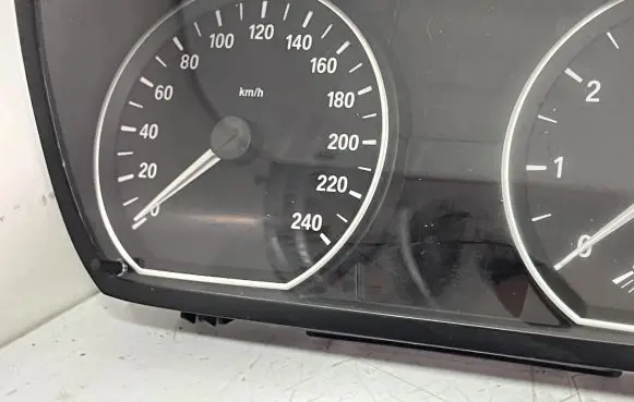 BMW 1 E81 E87 Speedometer (instrument cluster) 9166813