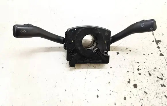 Wiper turn signal indicator stalk/switch