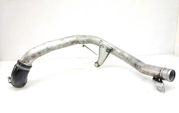 Intercooler hose/pipe