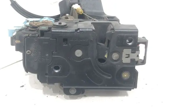 Porsche Cayenne (9PA) Rear door lock 7L0839015
