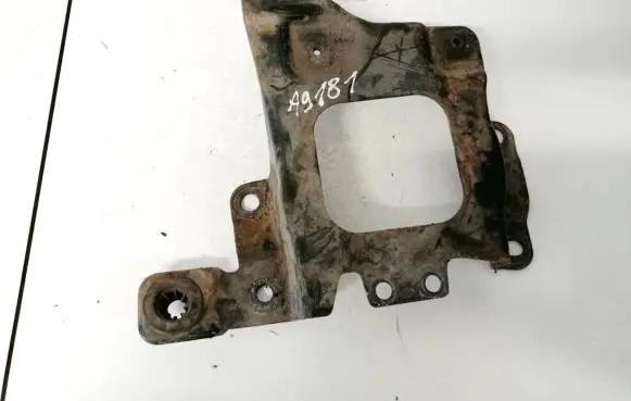 Volvo V50 Battery bracket 3m51r6k034af 3m51-r6k034af