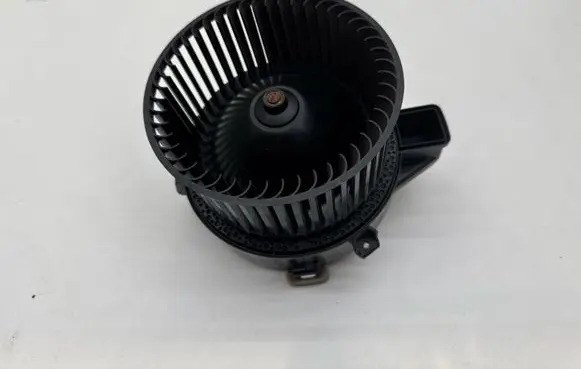 BMW 5 G30 G31 G38 Heater fan/blower F011500123