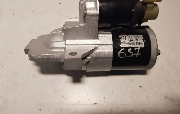 Mazda 3 II Starter motor M000T33271