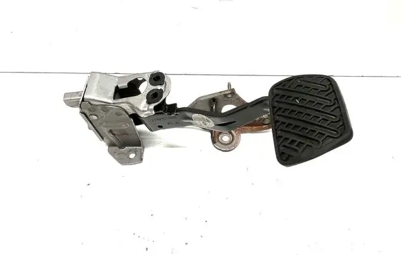 Nissan Qashqai Brake pedal E001046X11