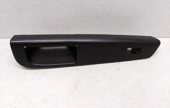 KIA Ceed Other front door trim element 823611H000