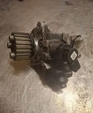 Audi A6 S6 C6 4F Fuel injection high pressure pump 0445010507 03L130755 01030908
