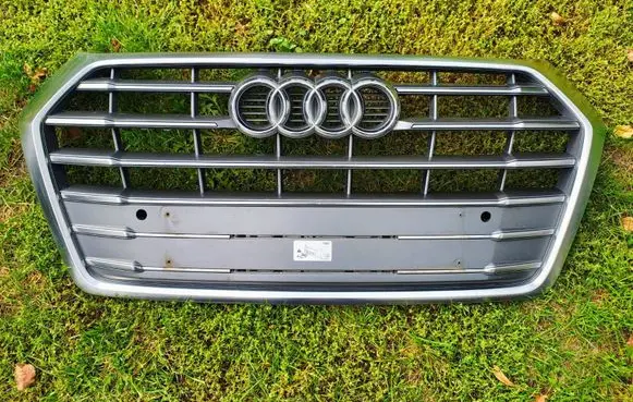 Audi Q5 SQ5 Front bumper upper radiator grill 80A853651C