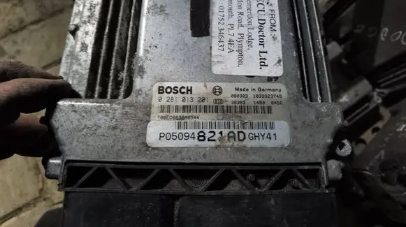 Dodge Caliber Engine control unit/module 0281013201 03S23749 P05094821AD