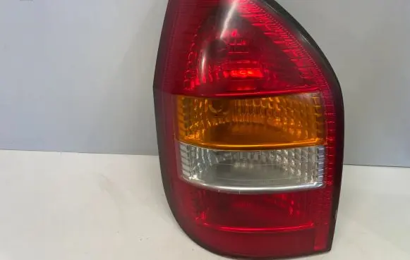 Opel Zafira A Rear/tail lights
